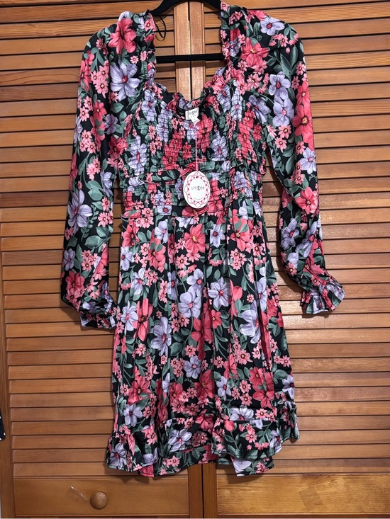 Umgee Dresses & Skirts - Umgee Black Floral Long-Sleeve Mini Dress